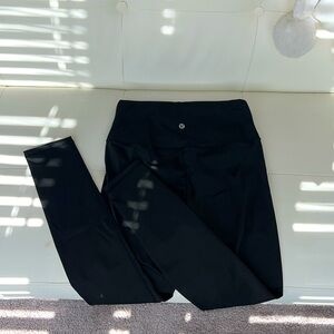 LULULEMON BLACK LEGGINGS
